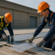 instaladores techos policarbonato profesionales trabajando en nave industrial